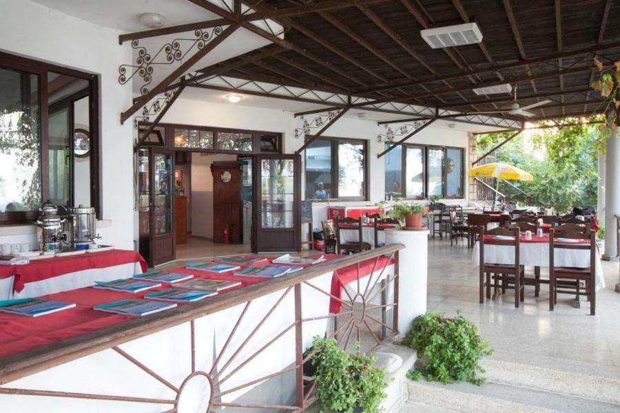Balci Plaza Hotel And Balci Plaza Guest Bungalows Karpaz Peninsula Selenias Exterior foto